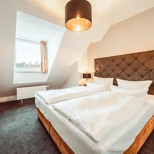 Apartment Familienapartment Am Neumarkt Lll 